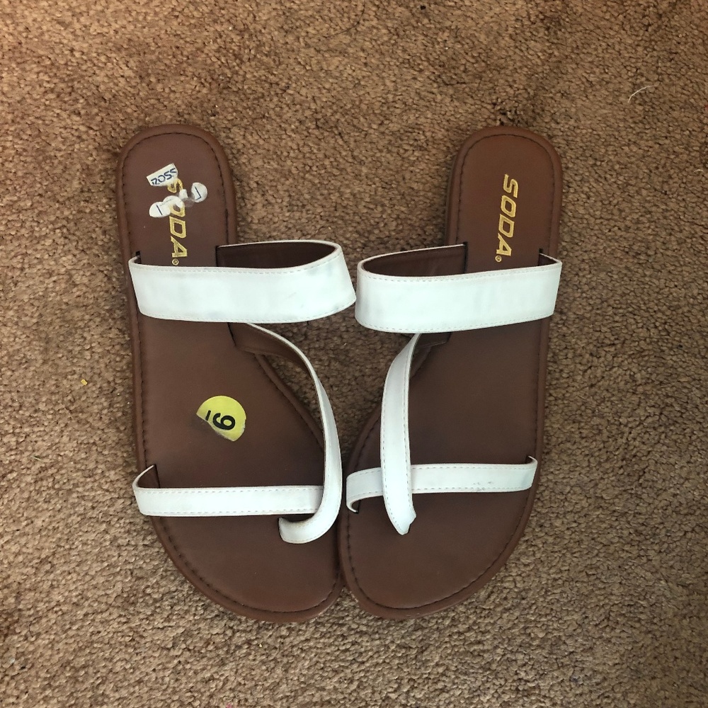 🖤SALE 🖤 Slip on strappy sandals
